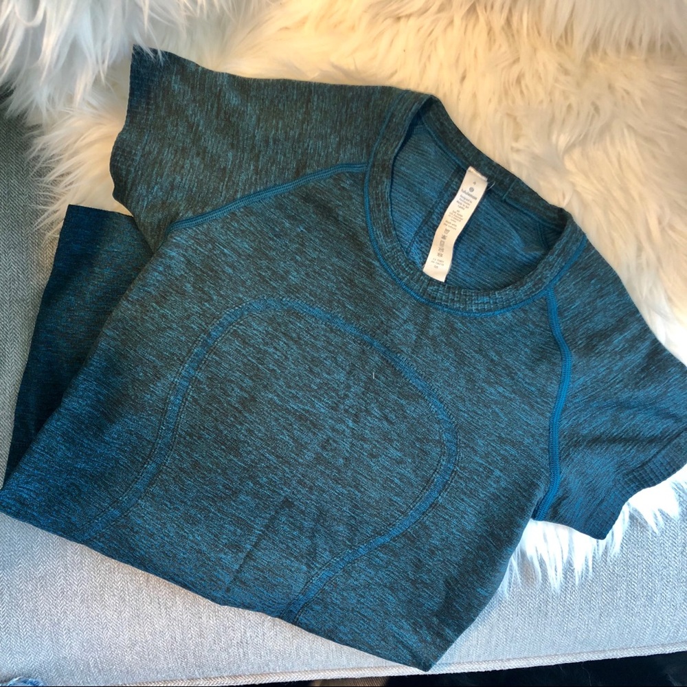 lululemon workout tee